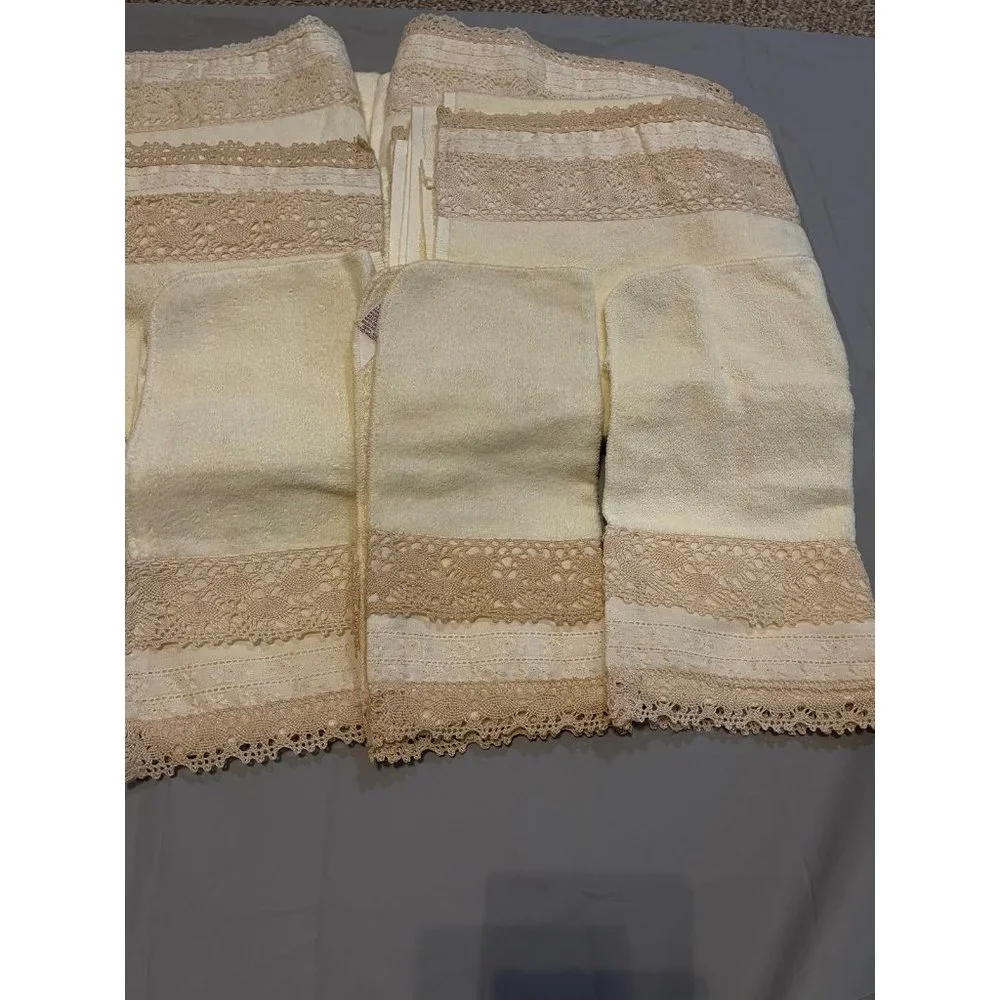vintage 1978 grand prix towel set by avanti BoxT76
